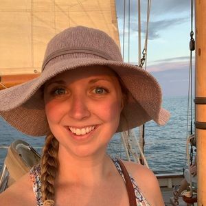 Meet your Posher, Mandy